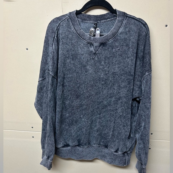 2/$30⚡️- SWEATER | Women’s J.o & Co sweater size medium - Picture 2 of 4